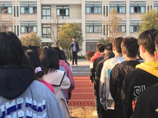 说明:-11a96d8772c598bf